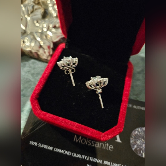 Moissanite Earrings 18K White Gold Plated D Color - Picture 4 of 5